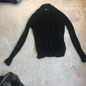 H by Bordeaux Black Top